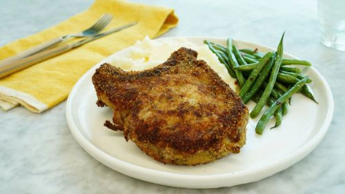 Crispy Breaded Pork Chops