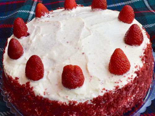 Red Velvet Strawberry Cake