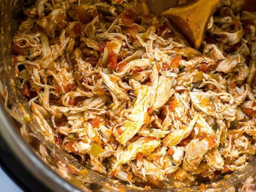 Easy Slow Cooker Salsa Chicken