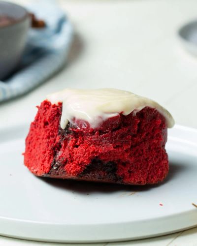 Dutch Oven Red Velvet Rolls