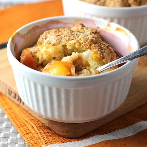 Old-Fashioned Peach Cobbler