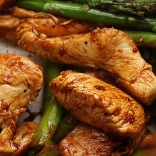 Lemon Chicken And Asparagus Stir-Fry