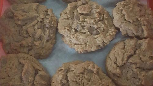 Yummy Chocolate Peanut Butter Cookies