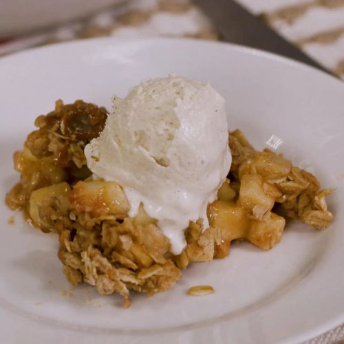 Dulce De Leche Apple Crisp