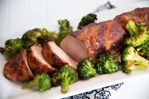 Air Fryer Dry-Rubbed Pork Tenderloin with Broccoli