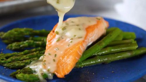 Roasted Salmon with White Wine Sauce