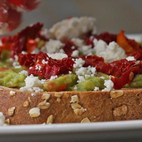 Guacamole And Sun-dried Tomato Toast