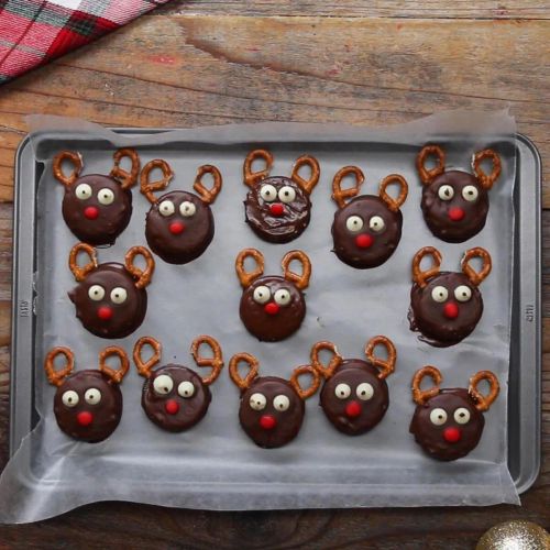 Chocolate Sandwich Cookie Reindeer