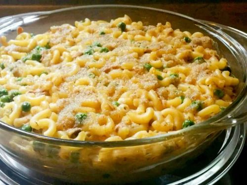 Classic Tuna Noodle Casserole