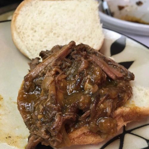 Slow Cooked Barbecue Beer Beef