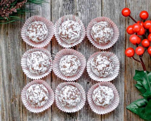 Coquito Balls (Caribbean-Style Rum Balls)