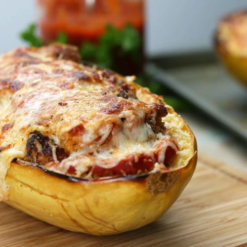 Chicken Parm-Stuffed Spaghetti Squash