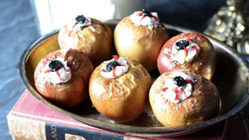 Baked Stuffed Apple Eyeballs