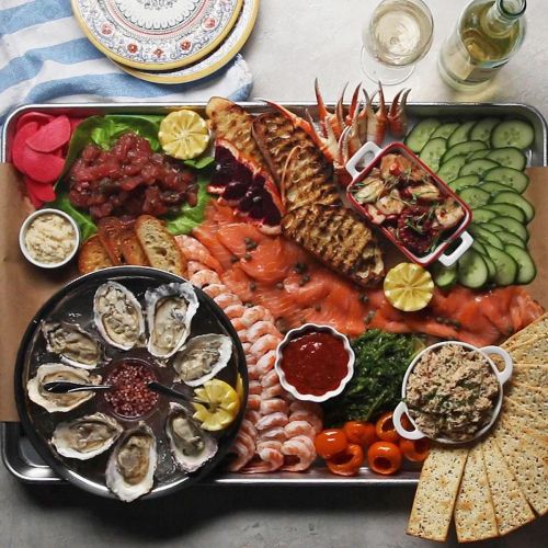 How To Make A Fresh Seacuterie Board