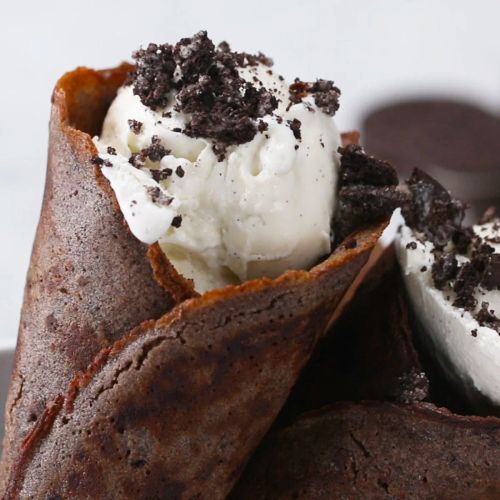 Cookies and Cream Ice Cream Cones