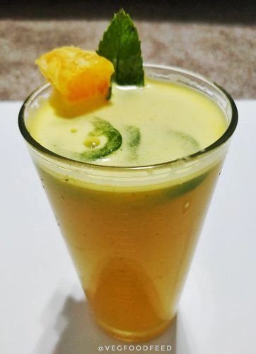 Spicy Orange-Mint Mocktail