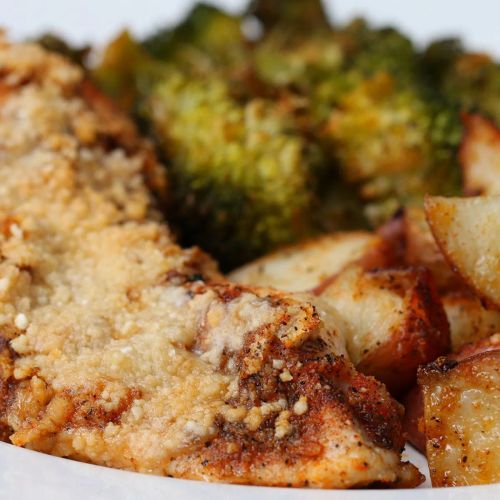 One-Pan Garlic Parmesan Chicken And Vegetable Bake