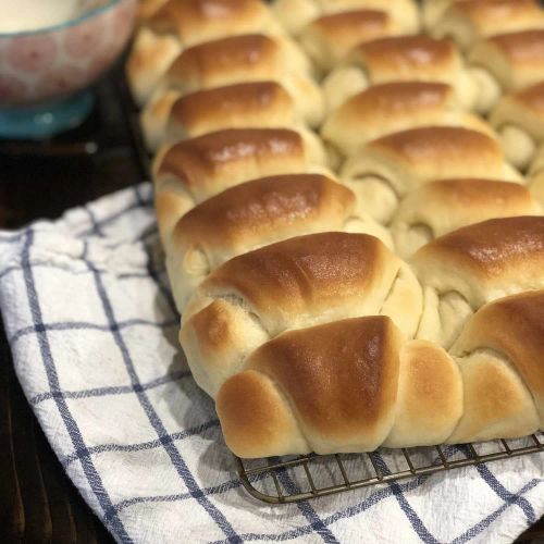 Colleen's Potato Crescent Rolls