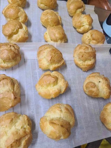 Grandma Mary's Cream Puffs