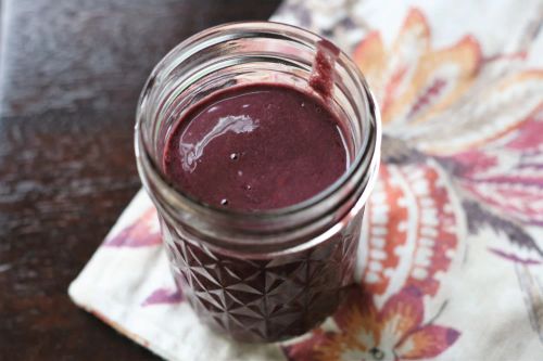 Blackberry and Green Tea Protein Smoothie