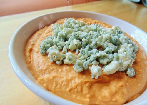 Hot Wing Hummus