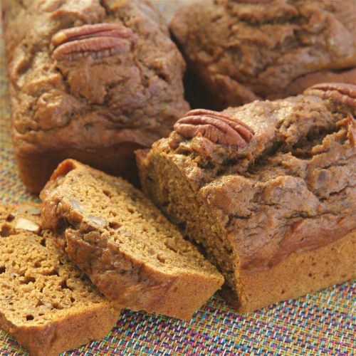 Applesauce Pumpkin Spice Bread