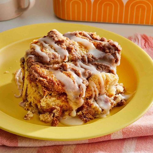 Cinnamon Roll Dump Cake