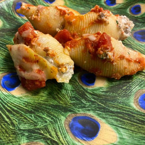 Cheeseburger Stuffed Shells