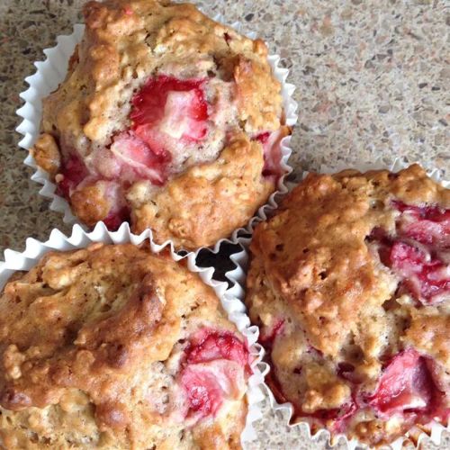 Strawberry Cinnamon Oatmeal Muffins