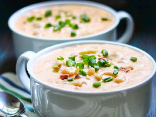 Easy Slow Cooker Cheesy Potato Soup with Ham