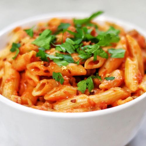 Penne with Spicy Vodka Tomato Cream Sauce