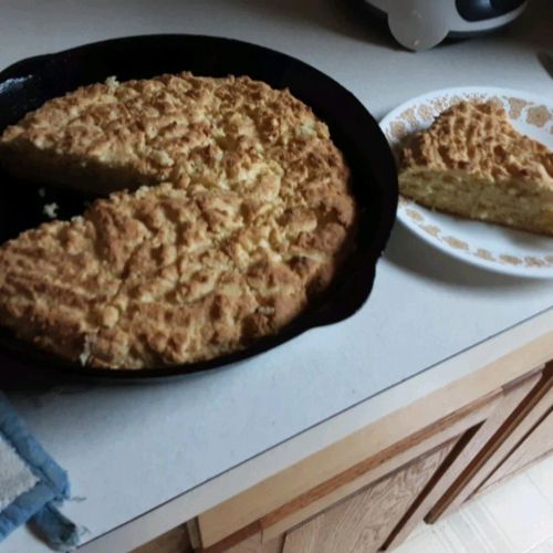 Can't-Tell-It's-Gluten-Free Corn Bread