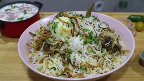 Hyderabadi Chicken Dum Biryani