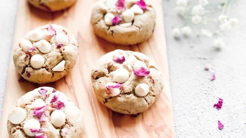 Vegan Rose White Chocolate Chip Oats Cookies