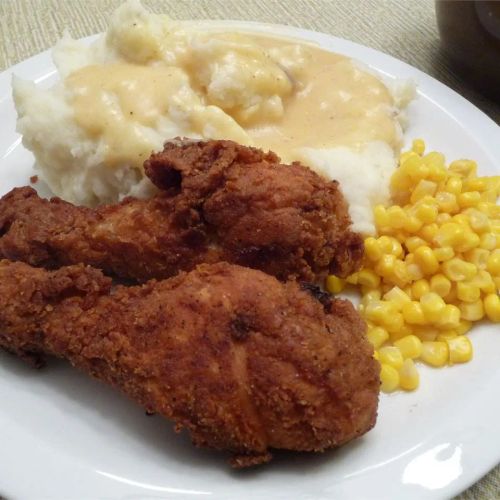 Fried Chicken with Creamy Gravy