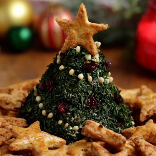 Christmas Tree Cheese Ball