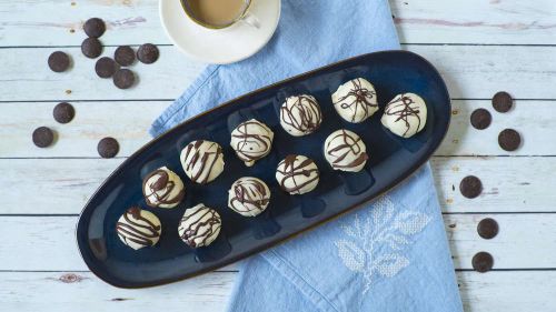 No-Bake Baileys Cheesecake Balls