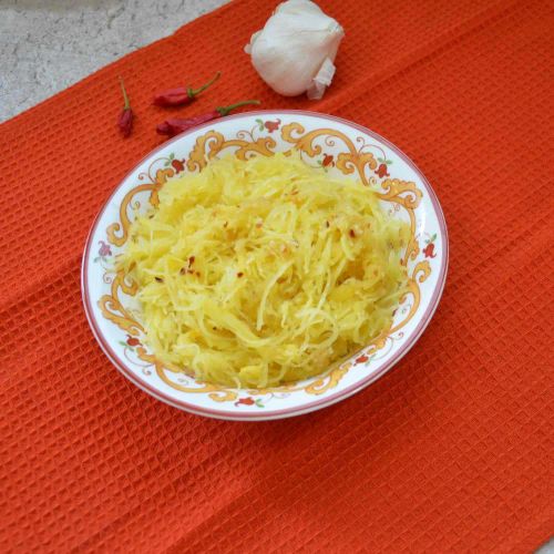 Garlic-Ginger Roasted Spaghetti Squash