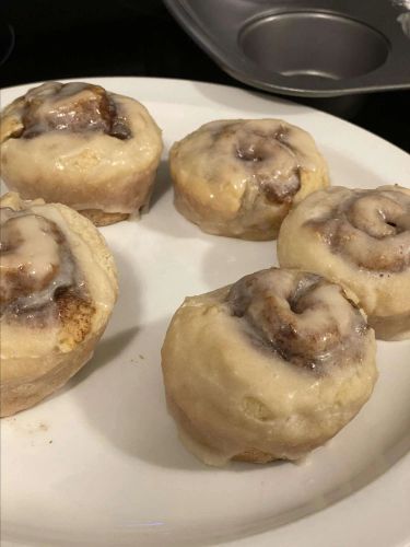 Small Batch Cinnamon Rolls (No Yeast)