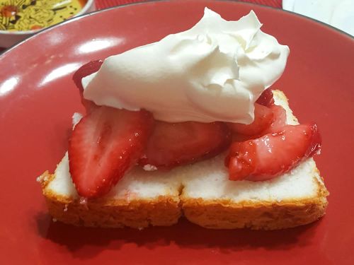 Super-Easy Strawberry Shortcake