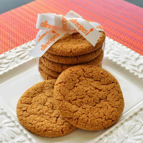 Crackle Top Molasses Cookies