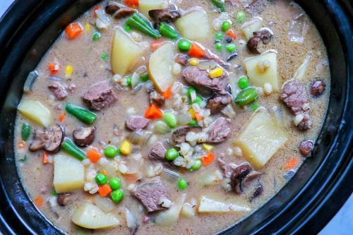 Slow Cooker Beef, Barley, and Mushroom Stew