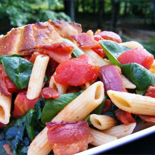 Penne Pasta with Spinach and Bacon