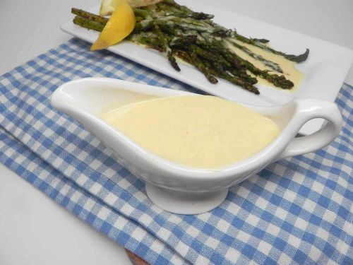 Easy Hollandaise Sauce in the Blender