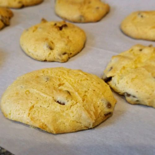 Easy Chocolate Chip Cookies