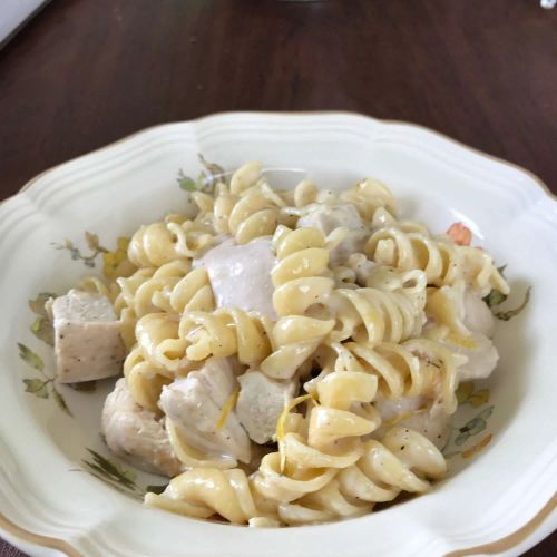 Lemon Cream Pasta with Chicken