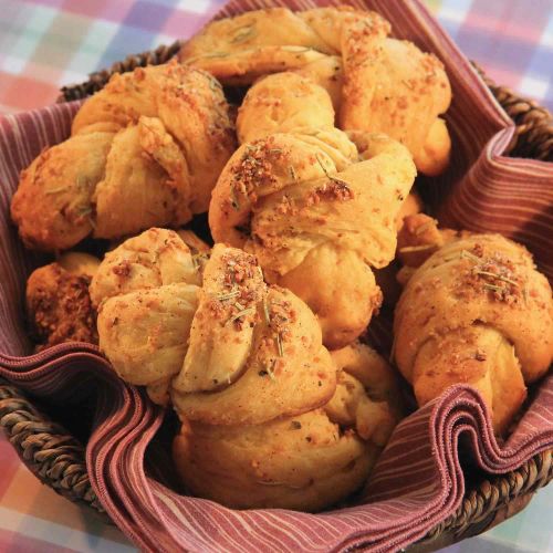 Rosemary Garlic Knots