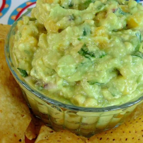 Mango-Tomatillo Guacamole