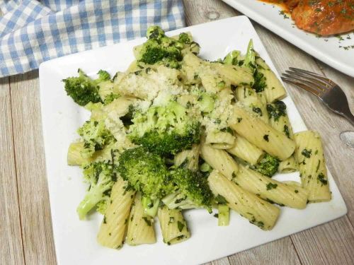 Broccoli with Rigatoni