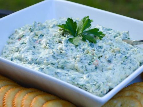 Amazing No Cook Spinach Artichoke Dip